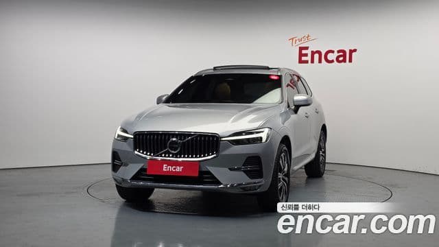 Volvo XC60 2022 — Photo 17/20