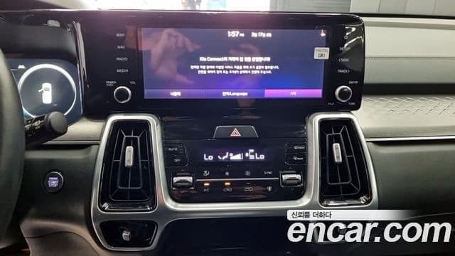 Kia Sorento 2020 — Şəkil 16/18