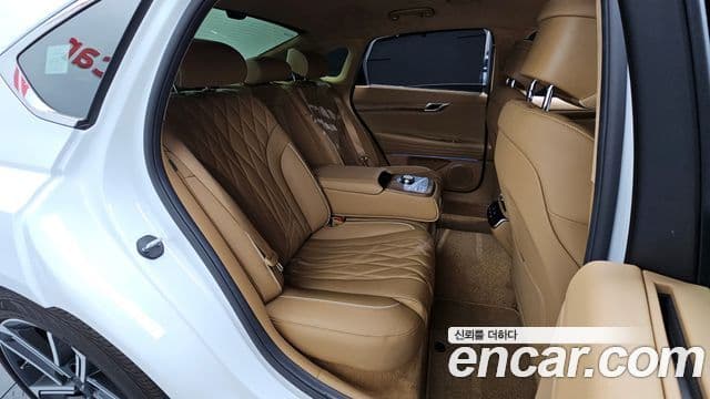 Genesis G80 2024 — Photo 16/20