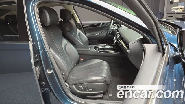 Genesis Electrified G80 2021 — Şəkil 12/20