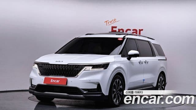 Kia Carnival 2021 — Фото 1/20
