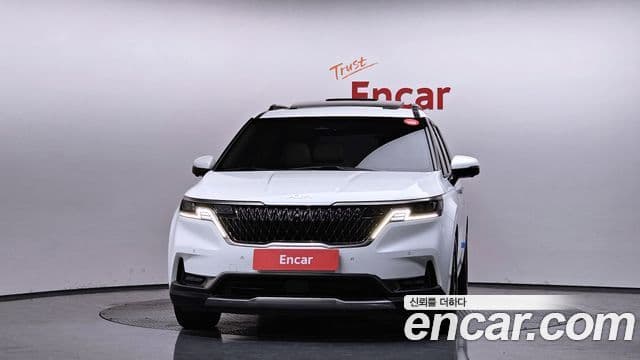 Kia Carnival 2021 — Фото 3/20