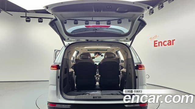 Kia Carnival 2021 — Фото 20/20