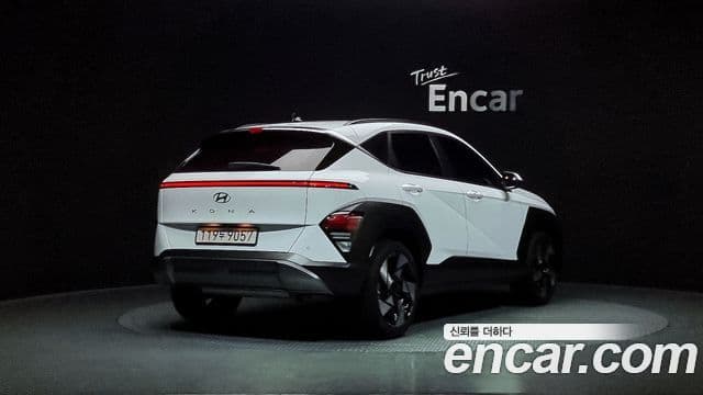 Hyundai Kona 2023 — ფოტო 2/20