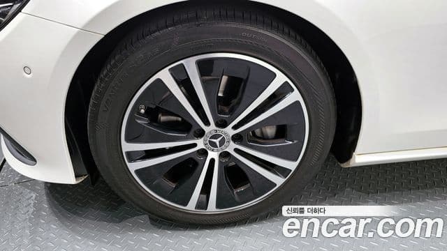 Mercedes-Benz E-Class 2022 — Şəkil 5/20