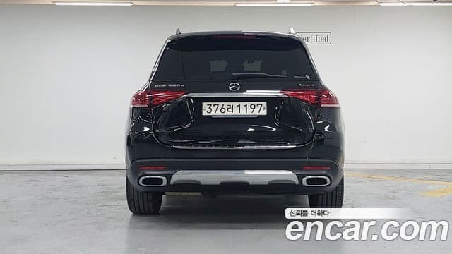 Mercedes-Benz GLE-Class 2020 — ფოტო 3/17