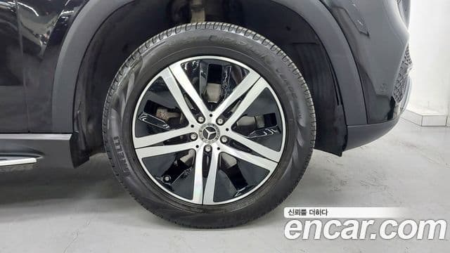 Mercedes-Benz GLE-Class 2020 — ფოტო 4/17