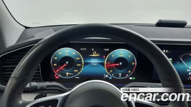 Mercedes-Benz GLE-Class 2020 — ფოტო 6/17