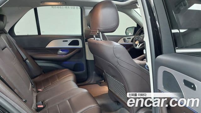 Mercedes-Benz GLE-Class 2020 — ფოტო 8/17