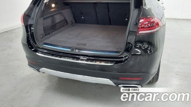 Mercedes-Benz GLE-Class 2020 — ფოტო 11/17