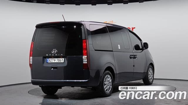 Hyundai Staria 2023 — Şəkil 2/20