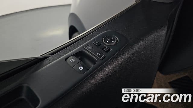 Hyundai Staria 2023 — Şəkil 17/20