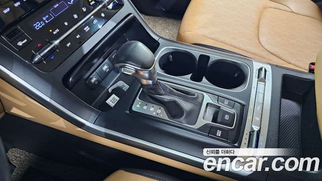 Kia Carnival 2022 — Şəkil 9/20