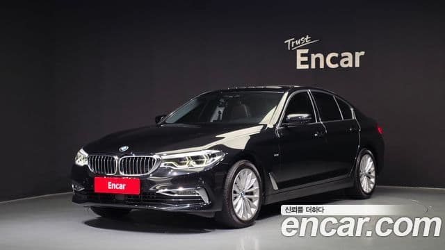 BMW 5 Series 2018 — Şəkil 10/20
