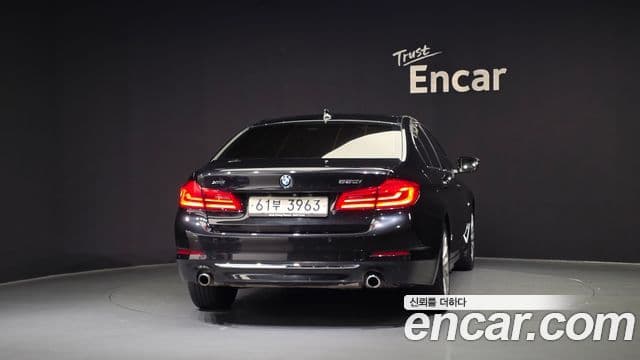 BMW 5 Series 2018 — Şəkil 3/20