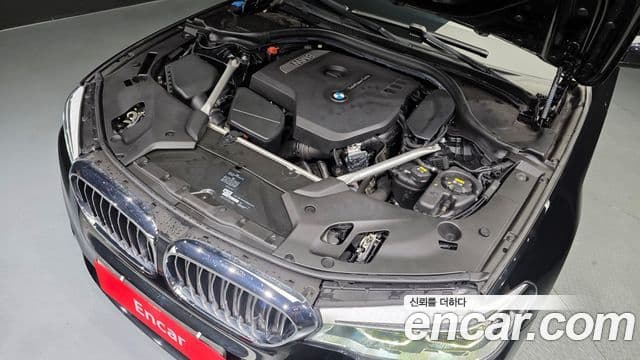 BMW 5 Series 2018 — Şəkil 5/20