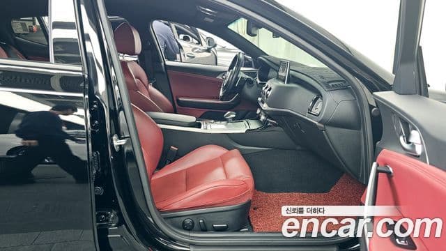 Kia Stinger 2019 — Şəkil 11/20