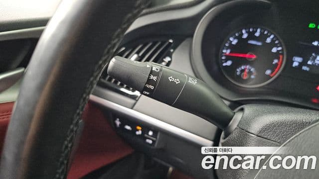 Kia Stinger 2019 — Şəkil 18/20
