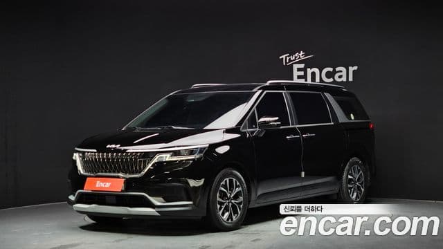 Kia Carnival 2021 — ფოტო 1/20