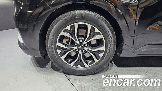 Kia Carnival 2021 — ფოტო 5/20