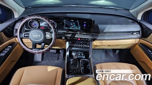 Kia Carnival 2021 — ფოტო 7/20