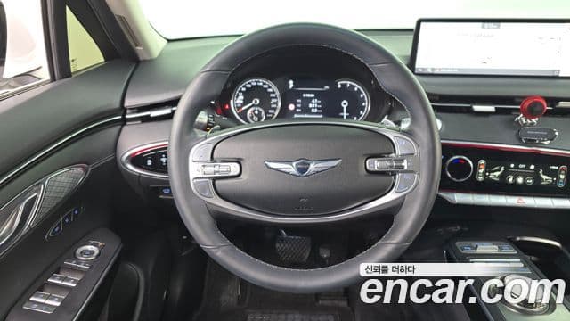 Genesis GV70 2022 — ფოტო 13/20