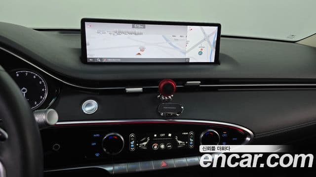 Genesis GV70 2022 — фото 14 из 20