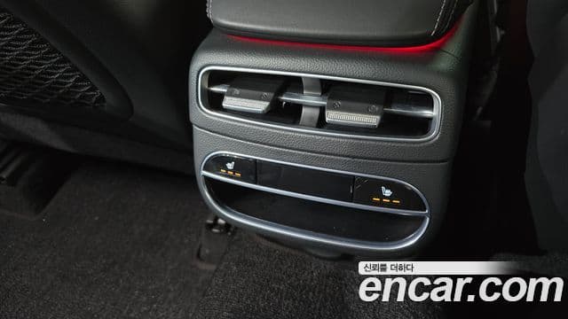 Genesis GV70 2022 — ფოტო 19/20