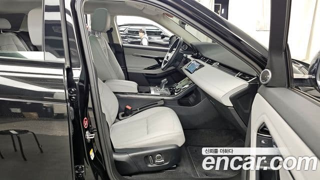 Land Rover Range Rover Evoque 2021 — Фото 11/20