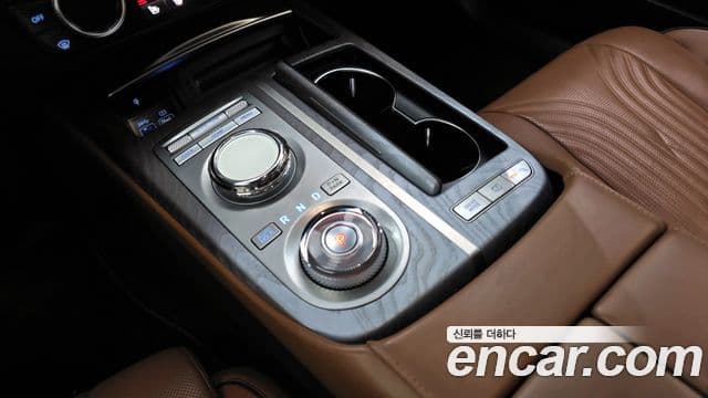 Genesis Electrified G80 2023 — Şəkil 9/20