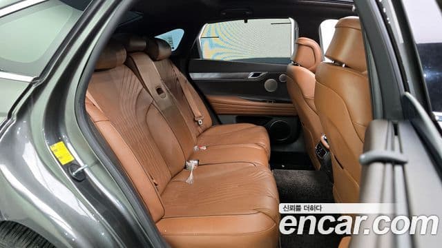 Genesis Electrified G80 2023 — Şəkil 12/20