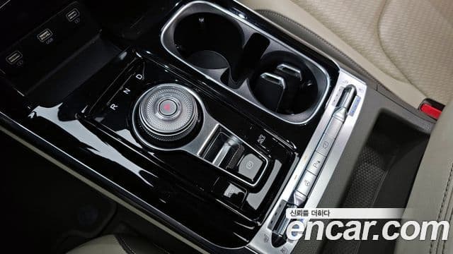 Kia Carnival 2021 — Photo 6/20
