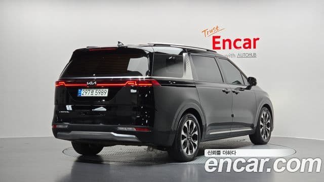 Kia Carnival 2022 — ფოტო 1/20