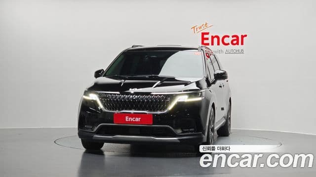 Kia Carnival 2022 — ფოტო 2/20