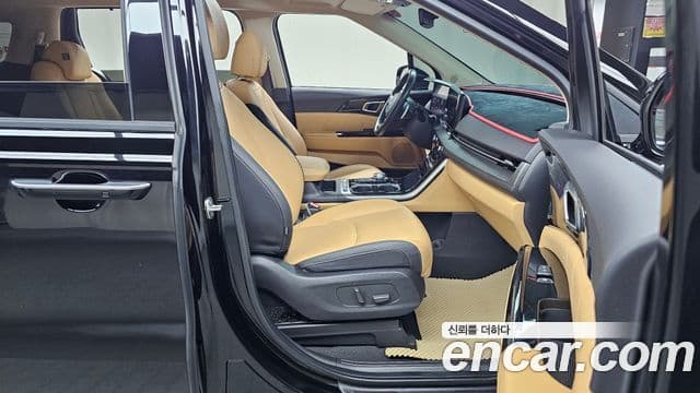 Kia Carnival 2022 — ფოტო 10/20