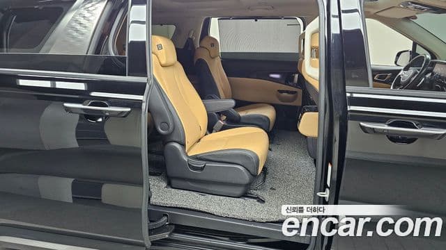 Kia Carnival 2022 — ფოტო 11/20