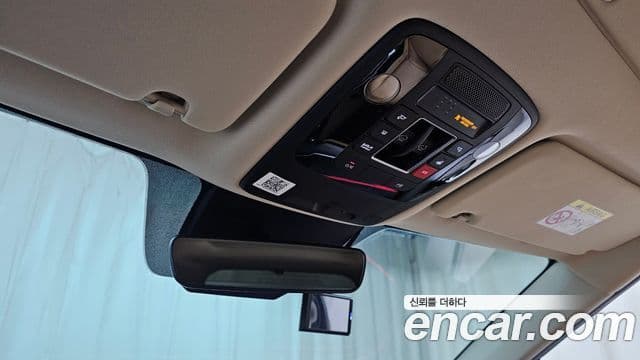 Kia Carnival 2022 — ფოტო 16/20