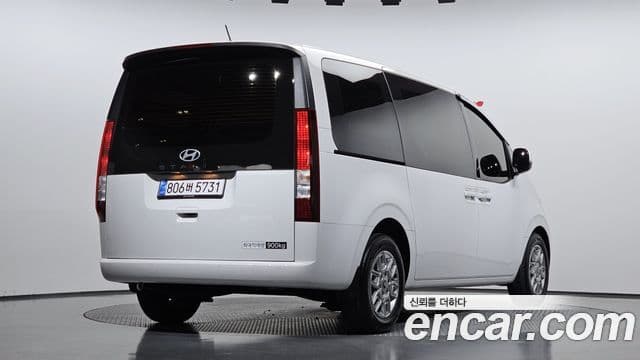 Hyundai Staria 2025 — Şəkil 2/20