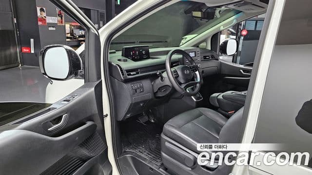 Hyundai Staria 2025 — Şəkil 11/20