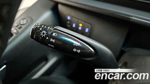 Hyundai Staria 2025 — Şəkil 18/20