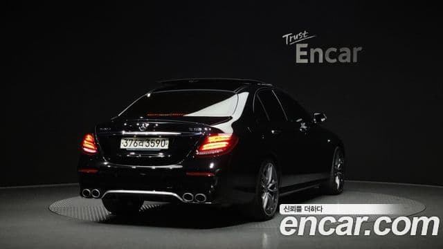 Mercedes-Benz E-Class 2020 — ფოტო 2/20