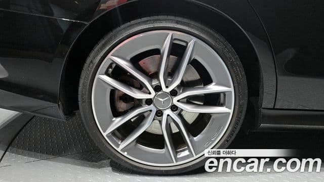 Mercedes-Benz E-Class 2020 — фото 5 из 20