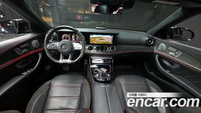 Mercedes-Benz E-Class 2020 — ფოტო 7/20