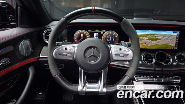 Mercedes-Benz E-Class 2020 — ფოტო 13/20
