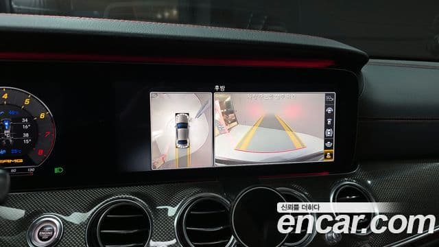 Mercedes-Benz E-Class 2020 — ფოტო 14/20