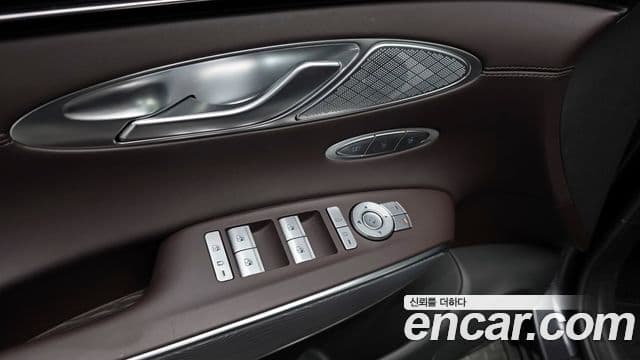 Genesis GV70 2021 — Photo 20/20