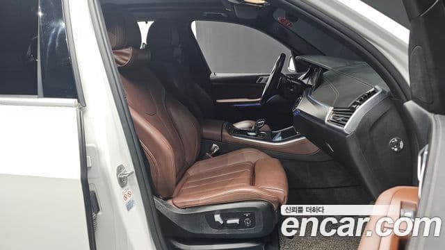 BMW X5 2022 — ფოტო 9/20