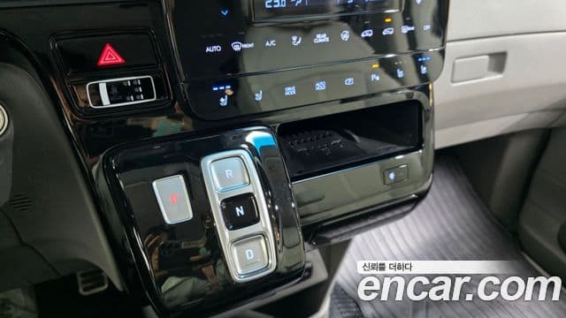 Hyundai Staria 2022 — Şəkil 7/20