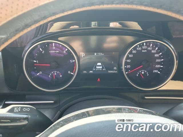 Kia Carnival 2022 — ფოტო 12/20