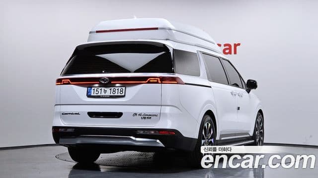 Kia Carnival 2021 — фото 1 из 20